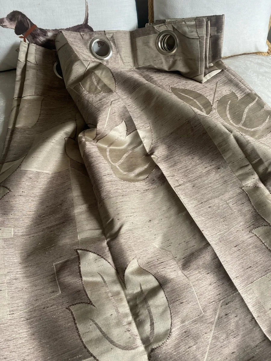 Curtains - Image 4