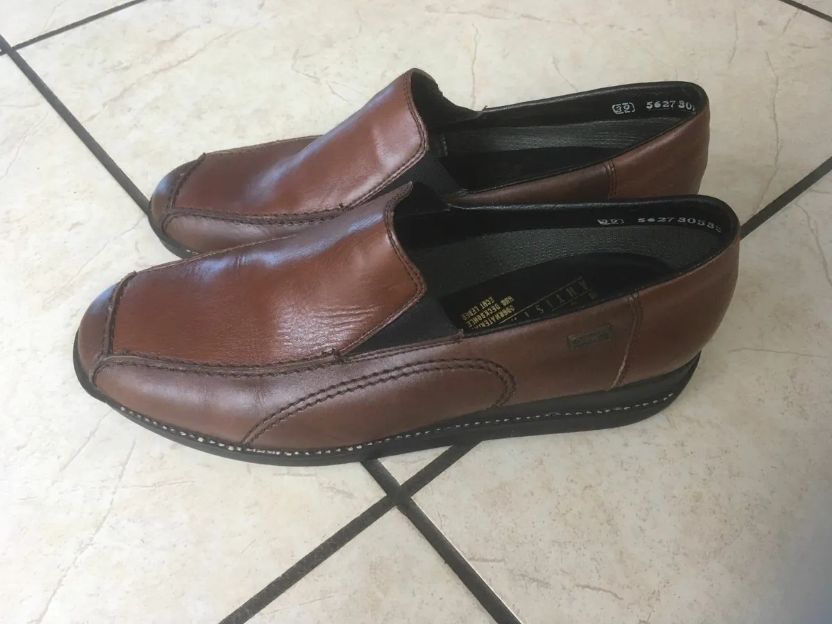 BRAND NEW Rieker Leather Shoes Loafers Size 39 / 6 - Image 3