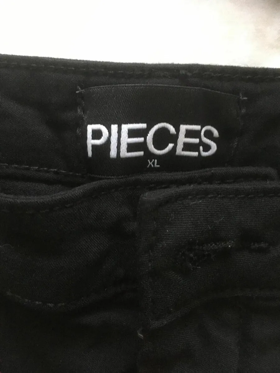 NEW Black Jeggings Jeans - Image 1