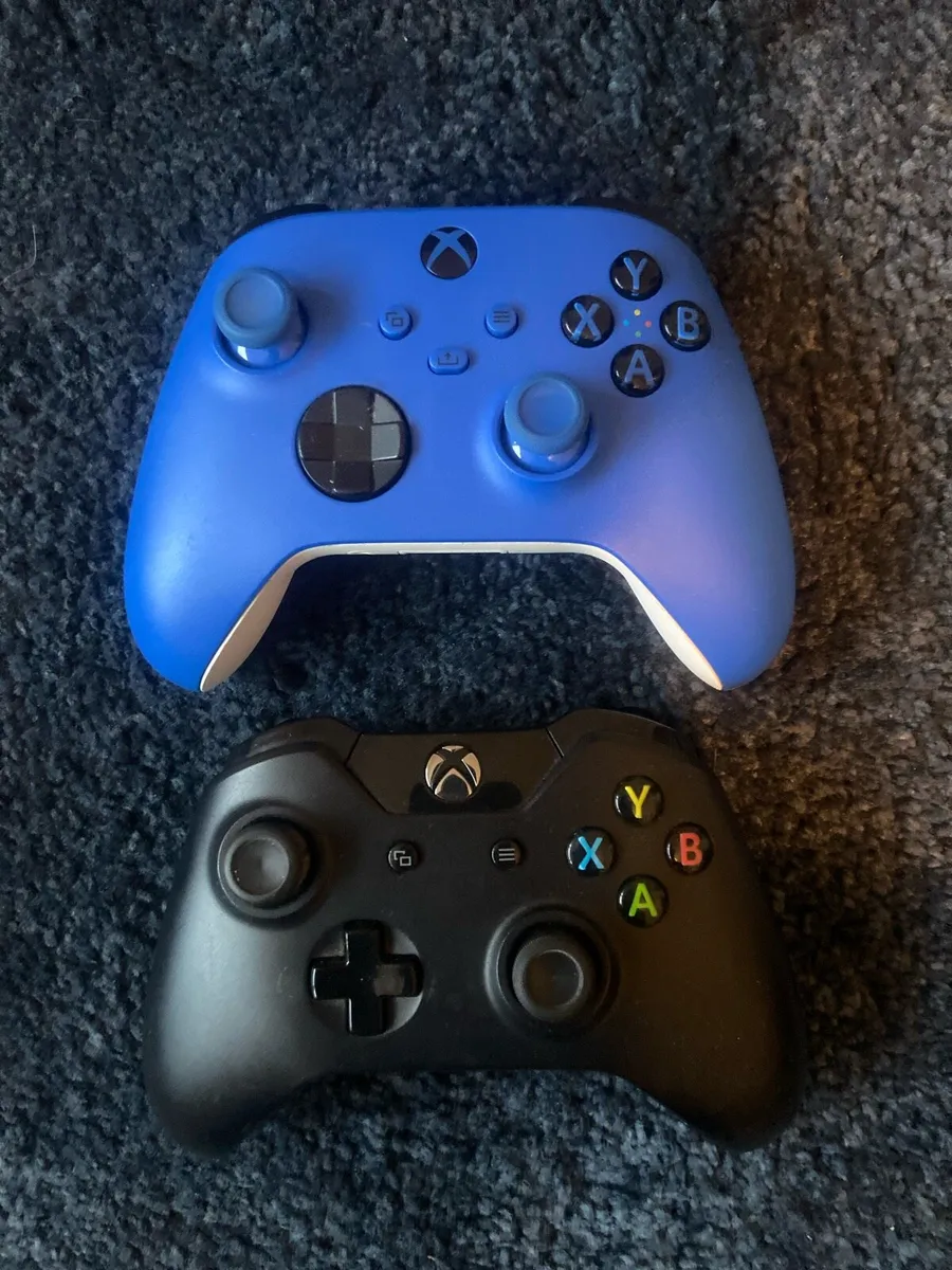 Xbox 1 and accessories - Image 3