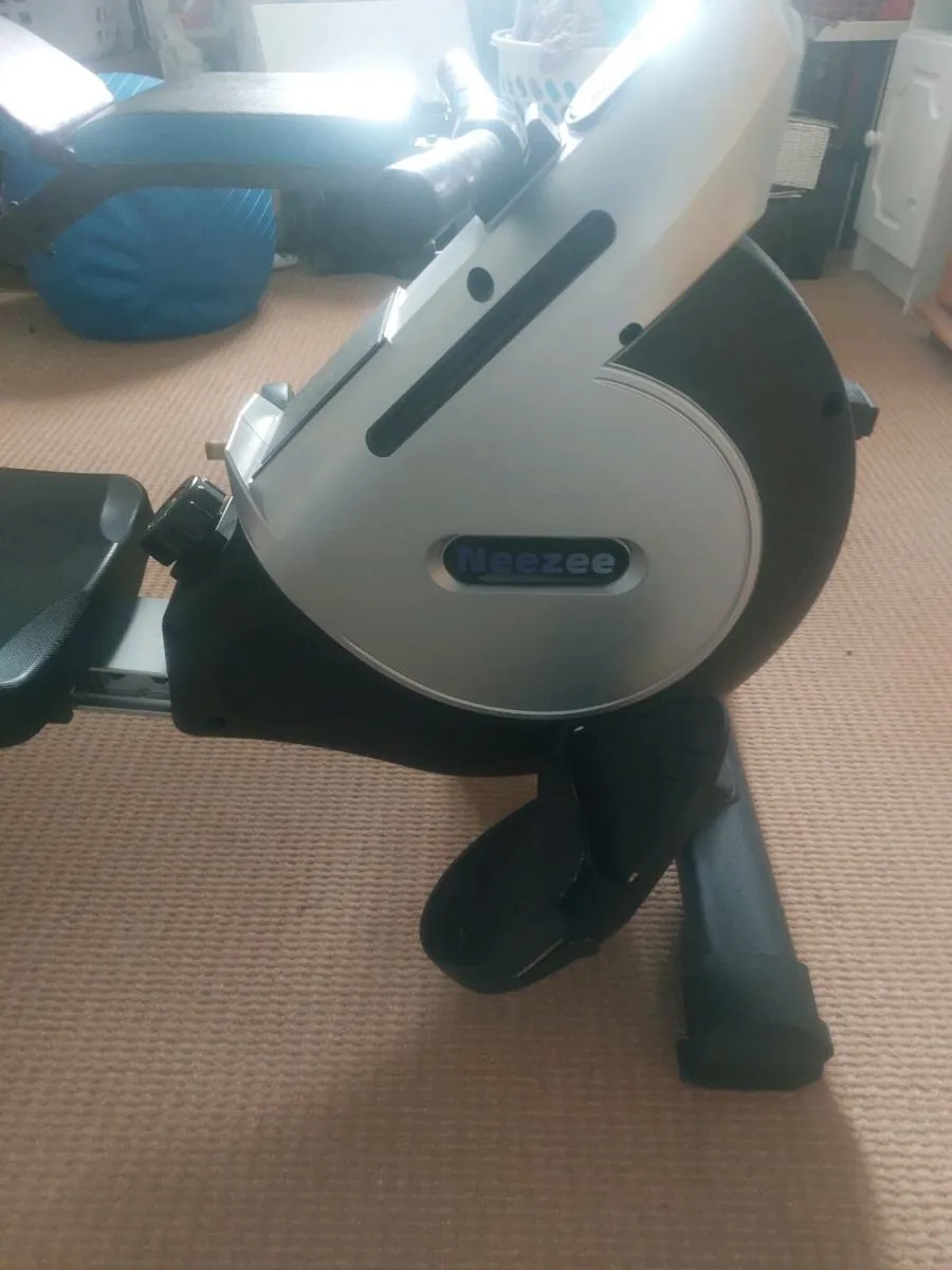 Rowing machine - Image 3