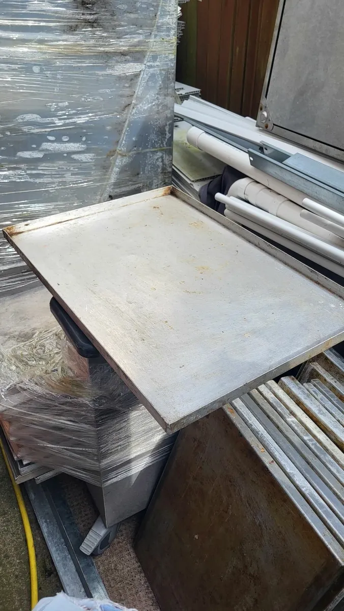 Metal Trays - Image 1