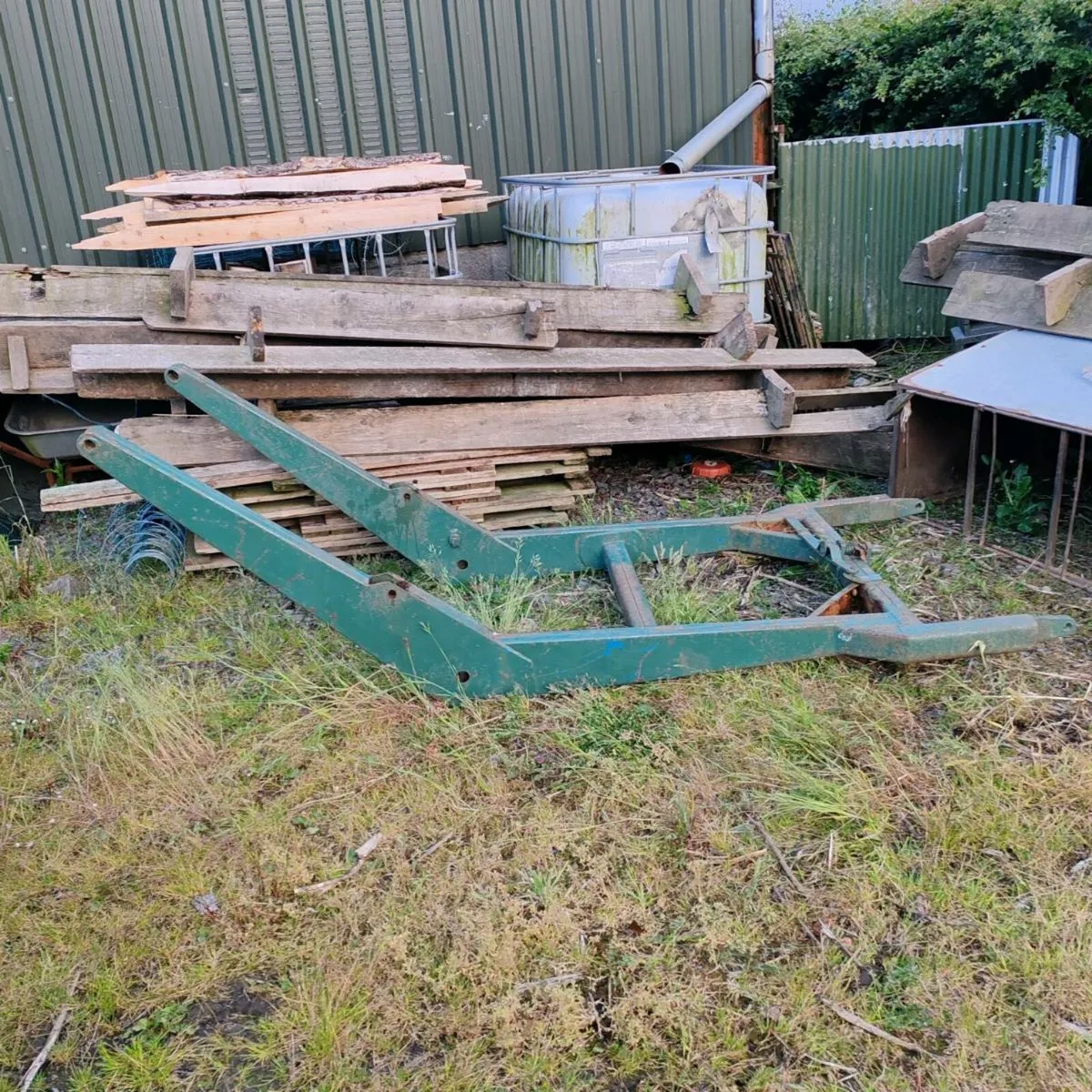 Tractor Loader - Image 1