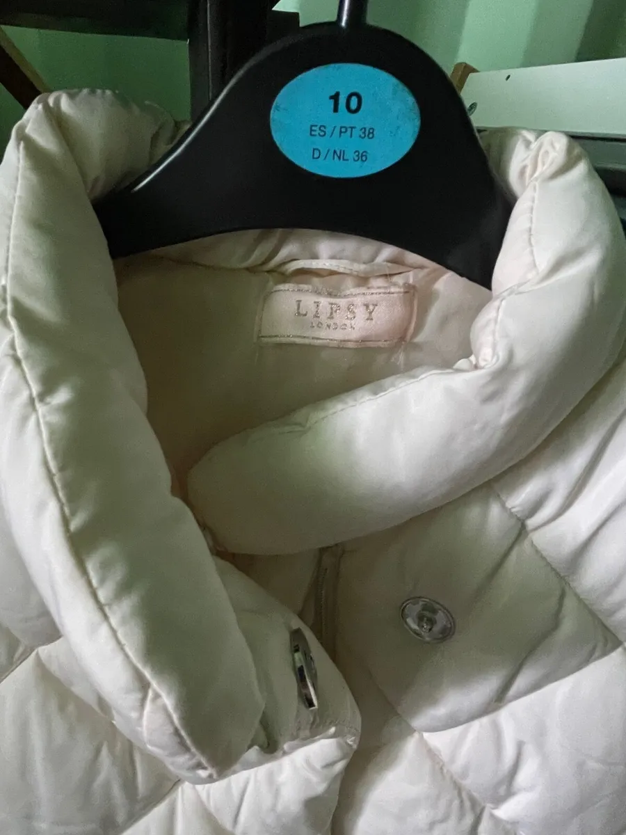 Girls coat - Image 1