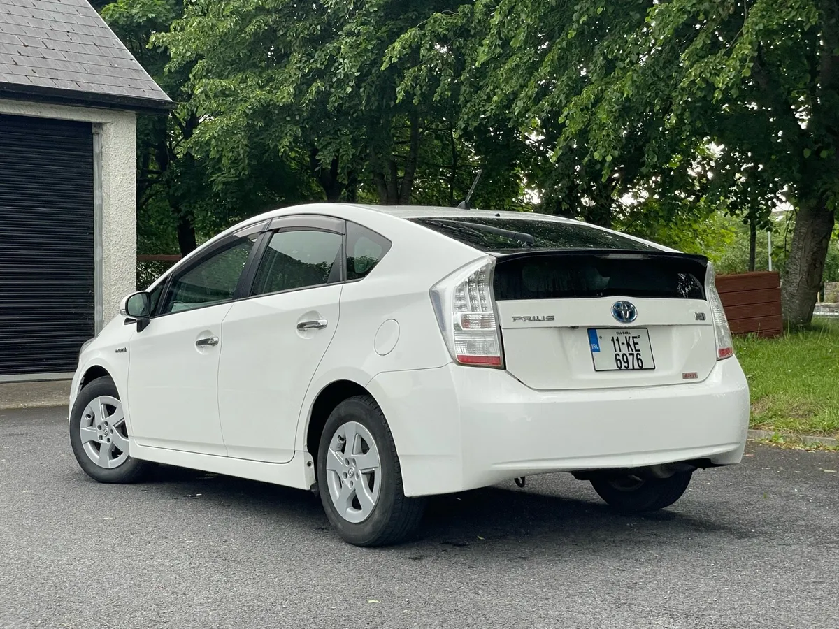 2011 Toyota Prius 1.8 Hybrid Auto New NCT Low Km. - Image 4