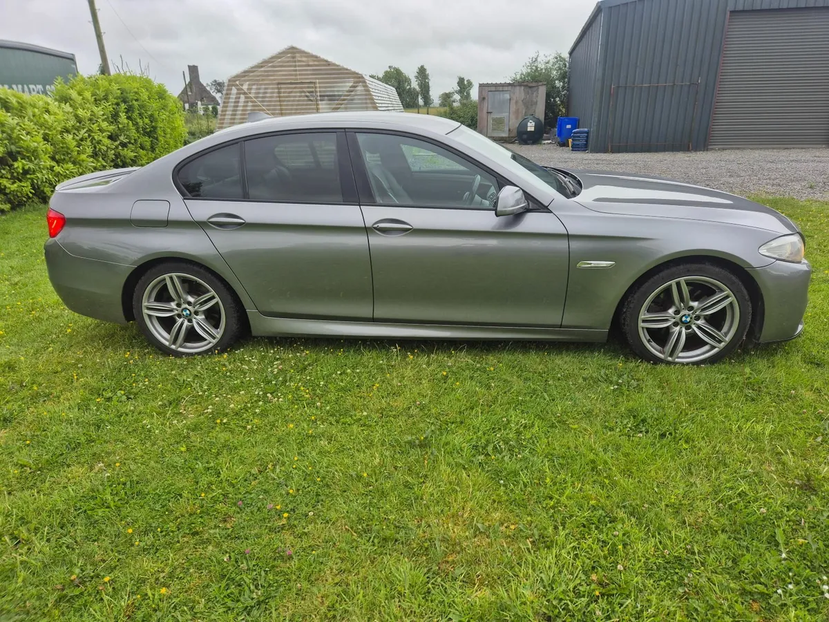11 Bmw 520d m sport - Image 2