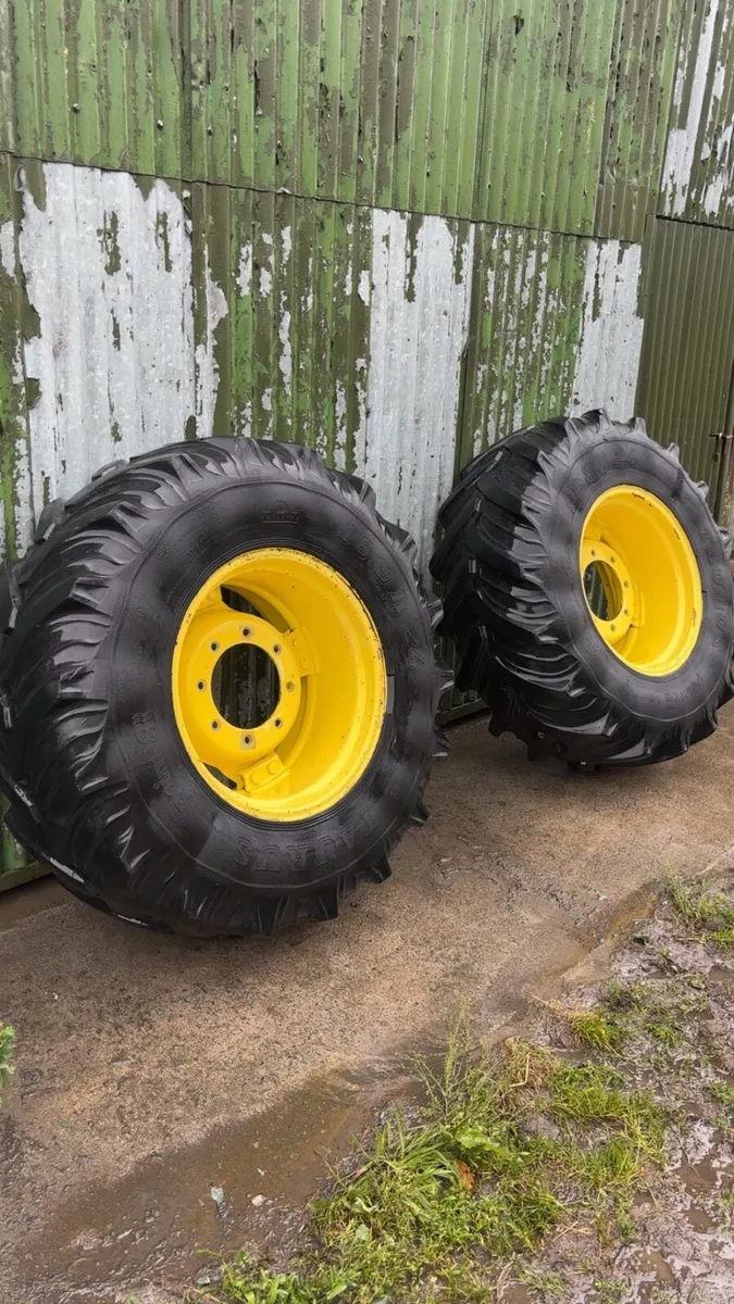 16.9 R24 john deere wheels - Image 1