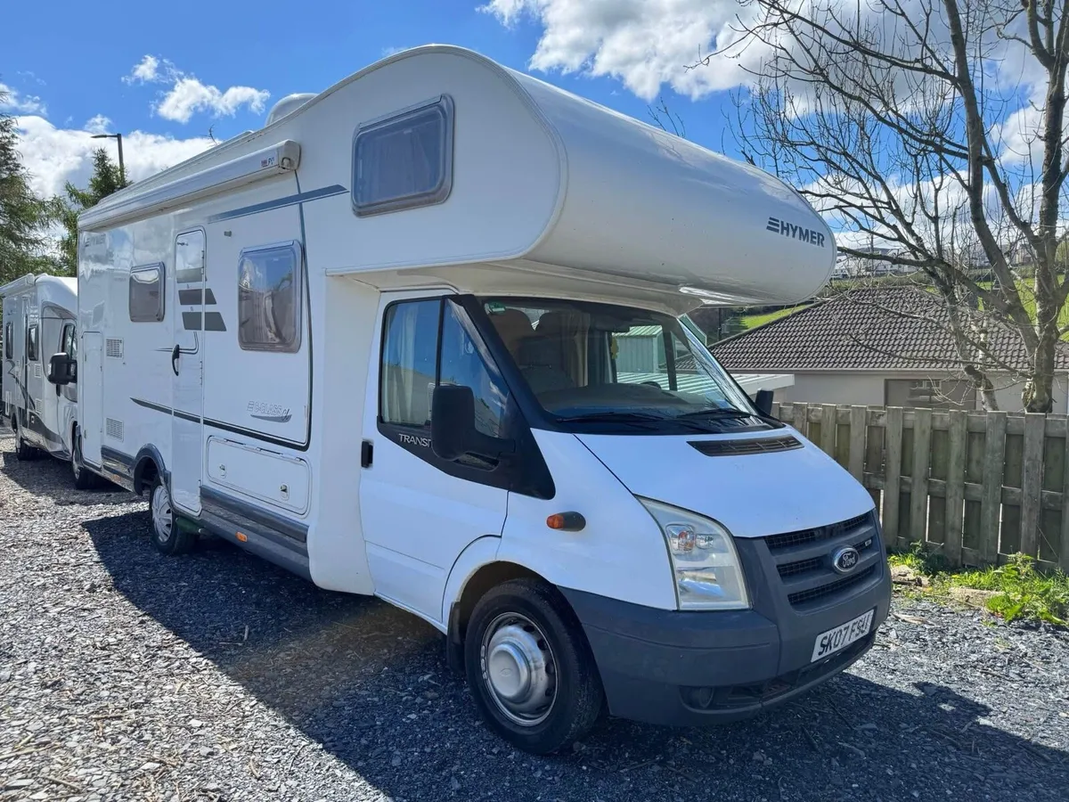 Motor home - Image 2