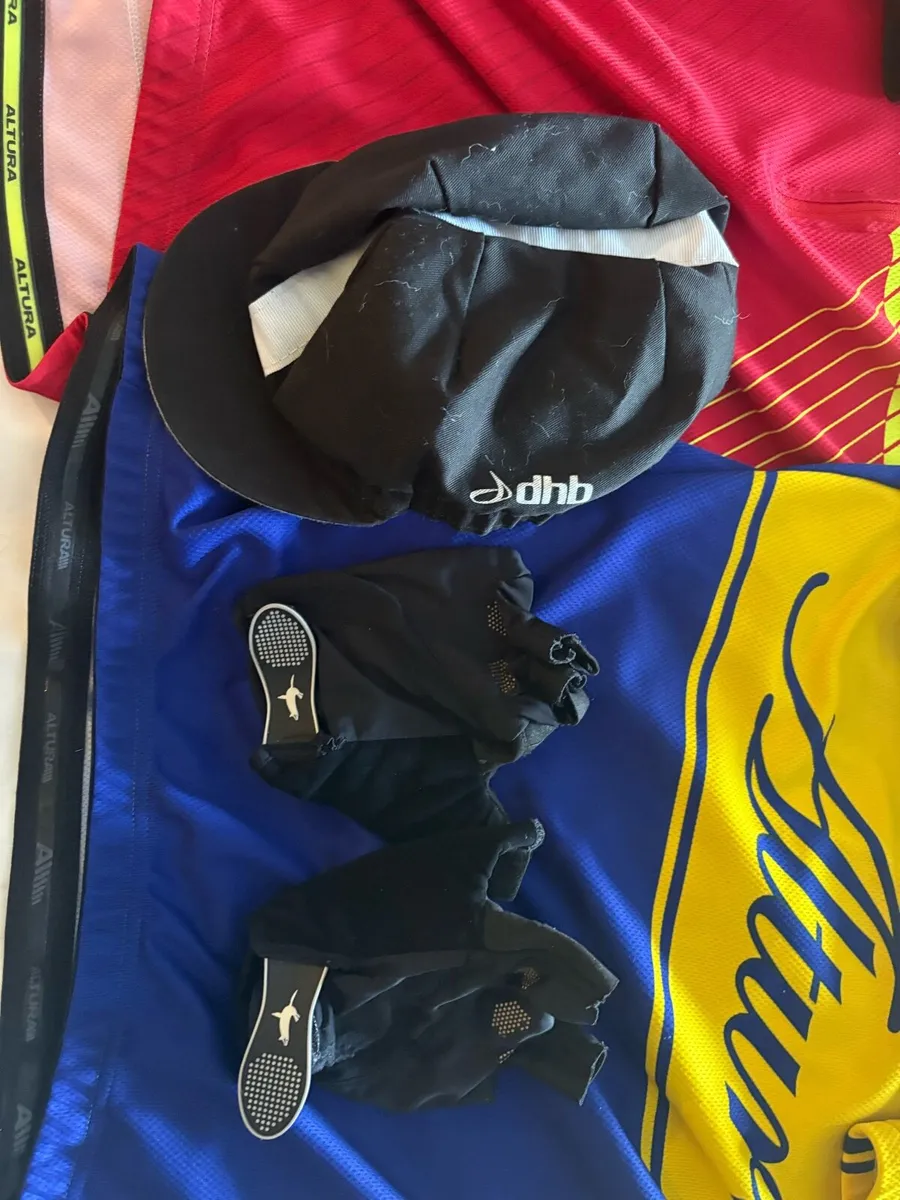 Cycling clothes - Image 2
