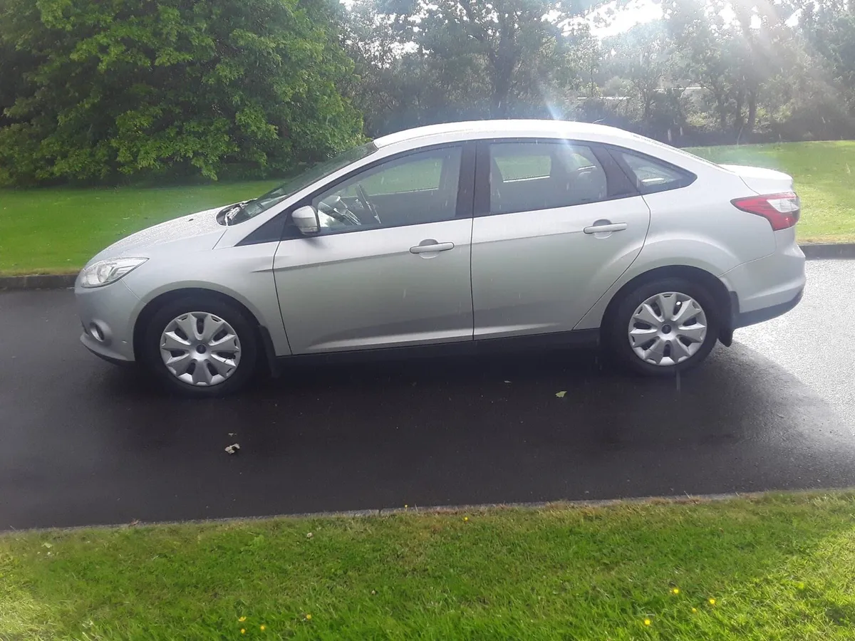 2013 Ford Focus 1.6 TCDI Saloon - Image 3