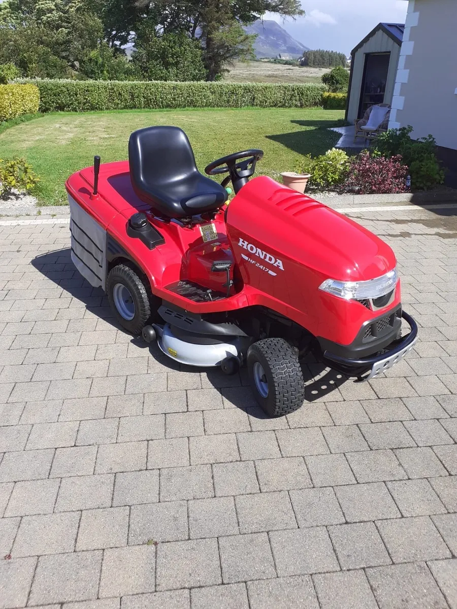 Honda Ride on lawnmower - Image 4