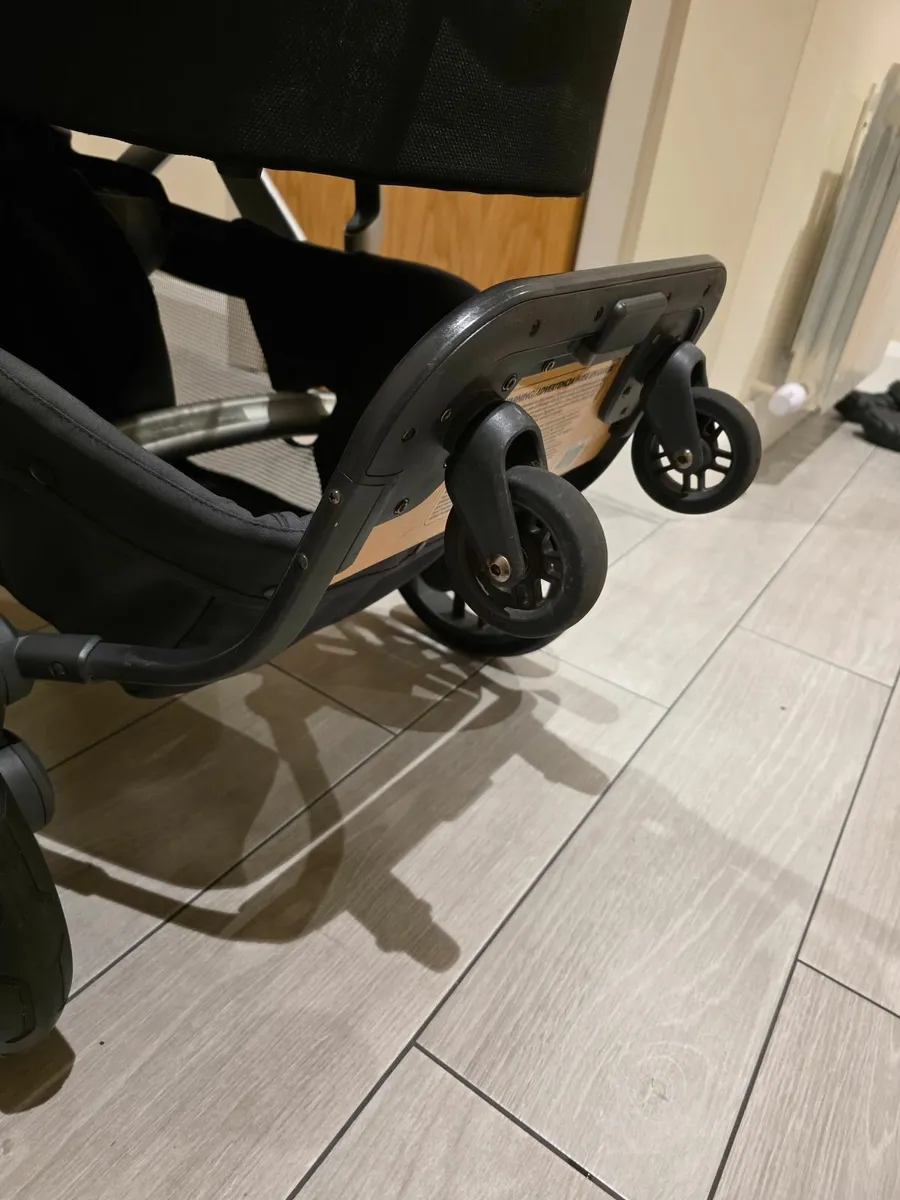 Uppababy vista buggy board - Image 2