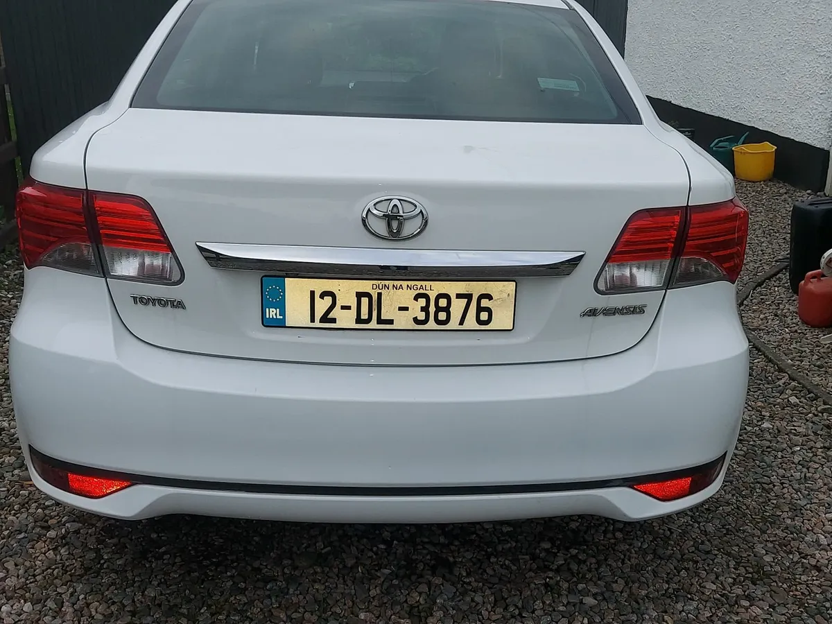 Toyota Avensis 2012 - Image 4