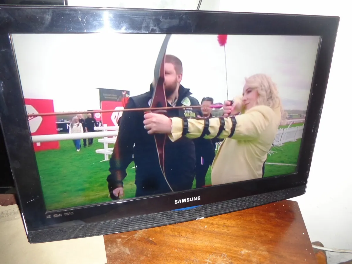 samsong 26 inch television. - Image 3