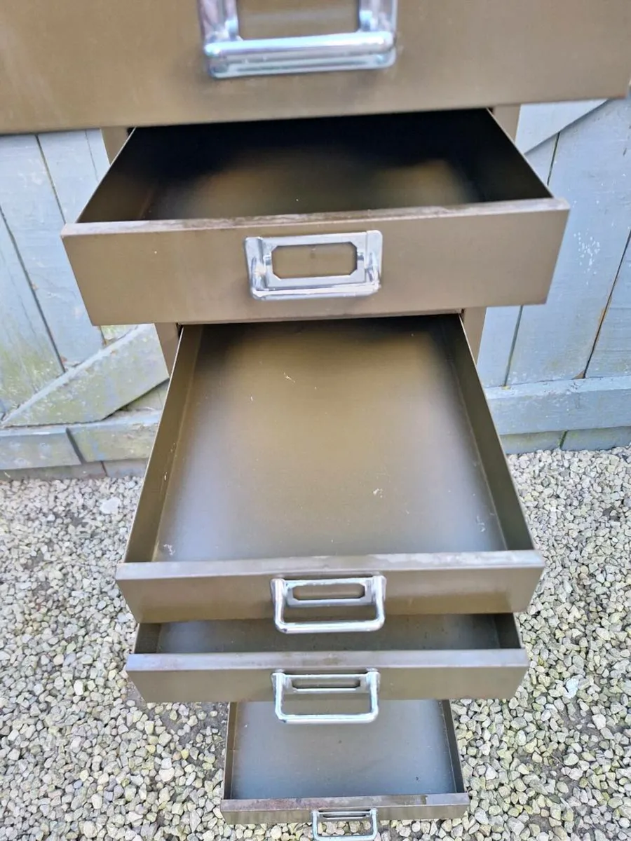 Vintage Bisley metal 15 draw cabinet - Image 3