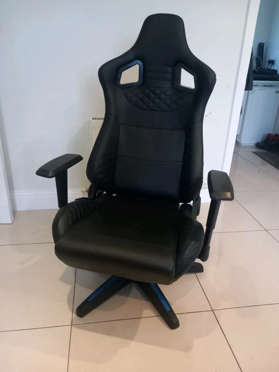 Gaming chair - Image 4