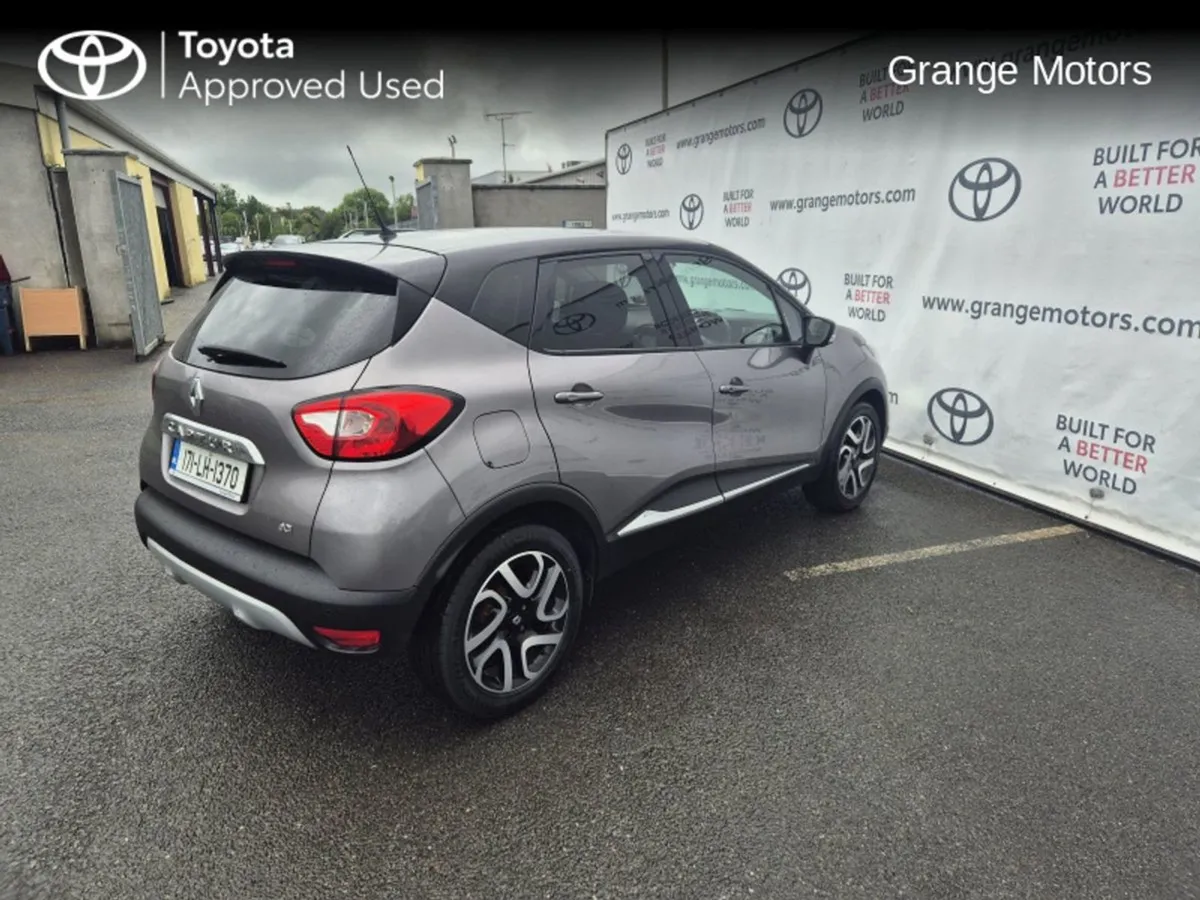 Renault Captur Signature 1.5 DCI 90bhp 5DR - Image 2
