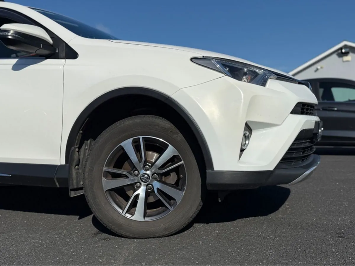 Toyota Rav4 Rav4 2.0 D-4d Luna 4DR - Image 2