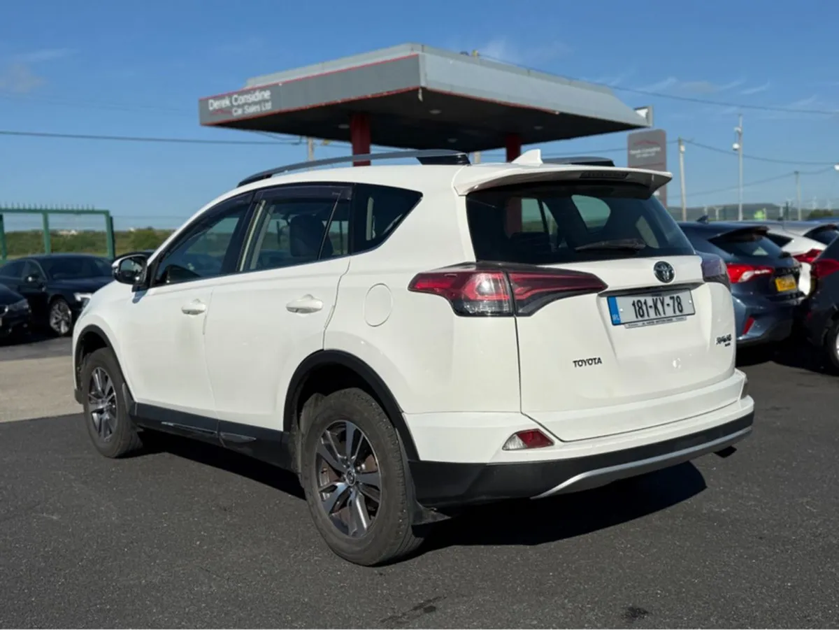 Toyota Rav4 Rav4 2.0 D-4d Luna 4DR - Image 3