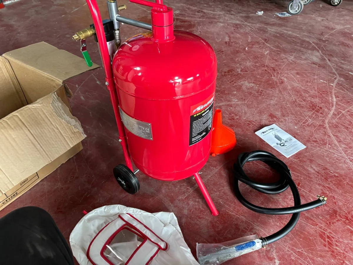 Nielsen 10 Gallon Sand Blaster... CE Approved... - Image 2