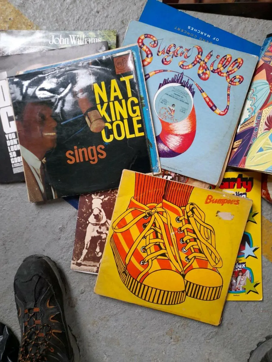 Old records - Image 1