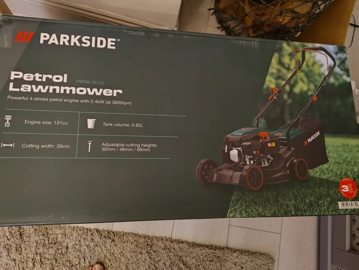 Lawnmower, petrol, parkside - Image 1