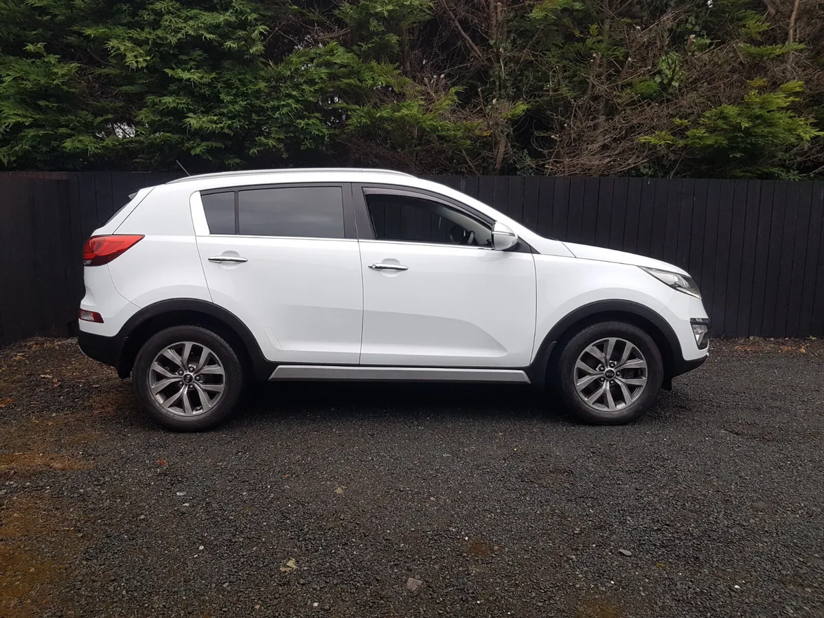141 SPORTAGE .. LEATHER SEATS..NCT TODAY - Image 3