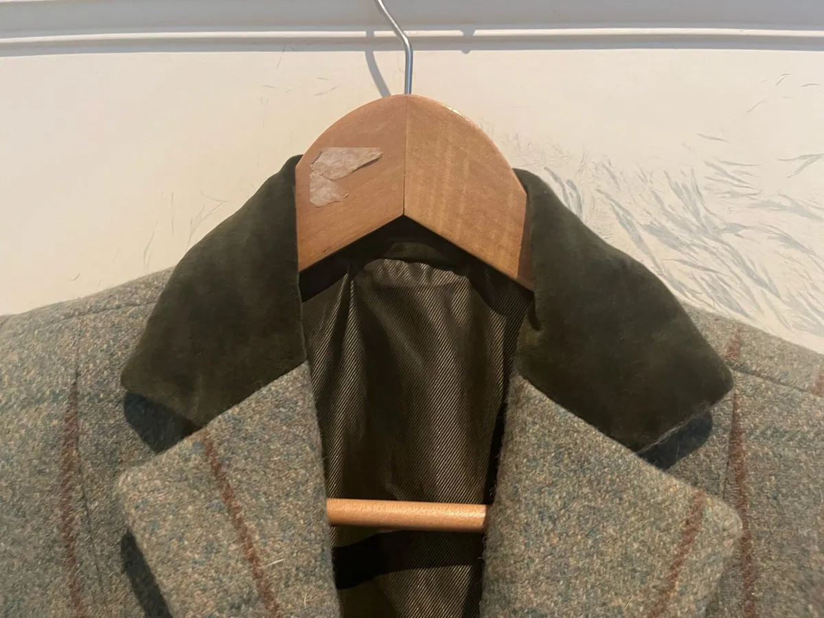 Child’s tweed show jacket - Image 3