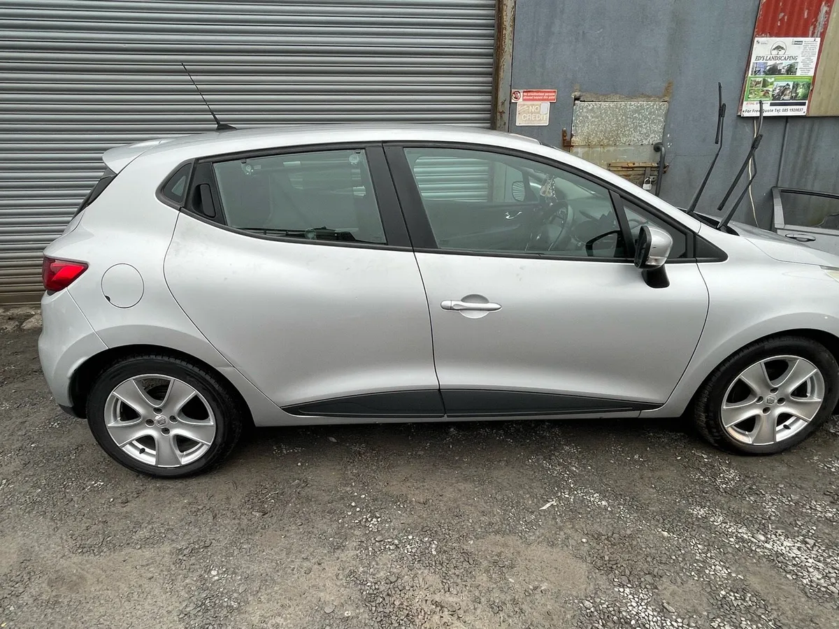2013 Diesel Hatchback - Image 2