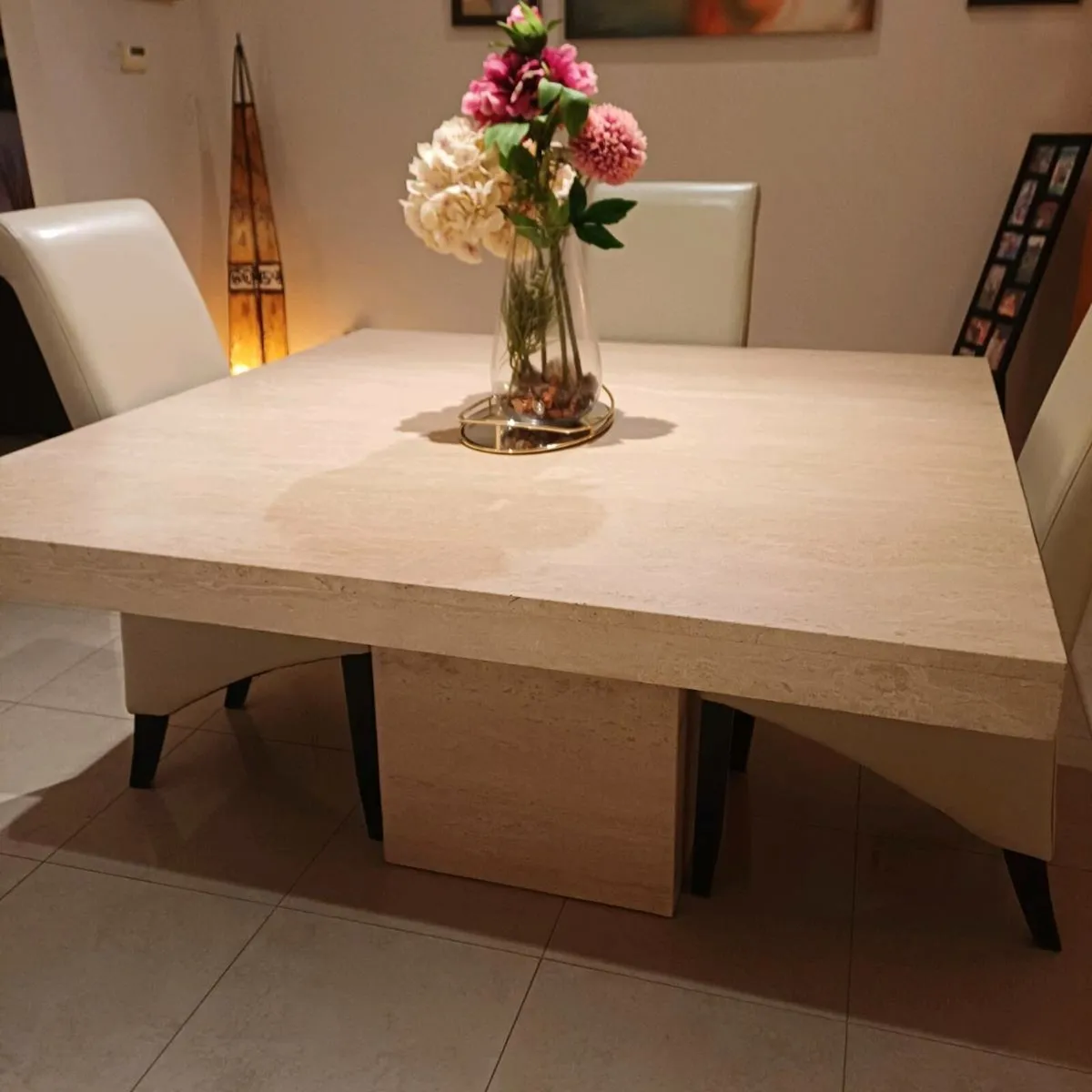 Dining table - Image 1