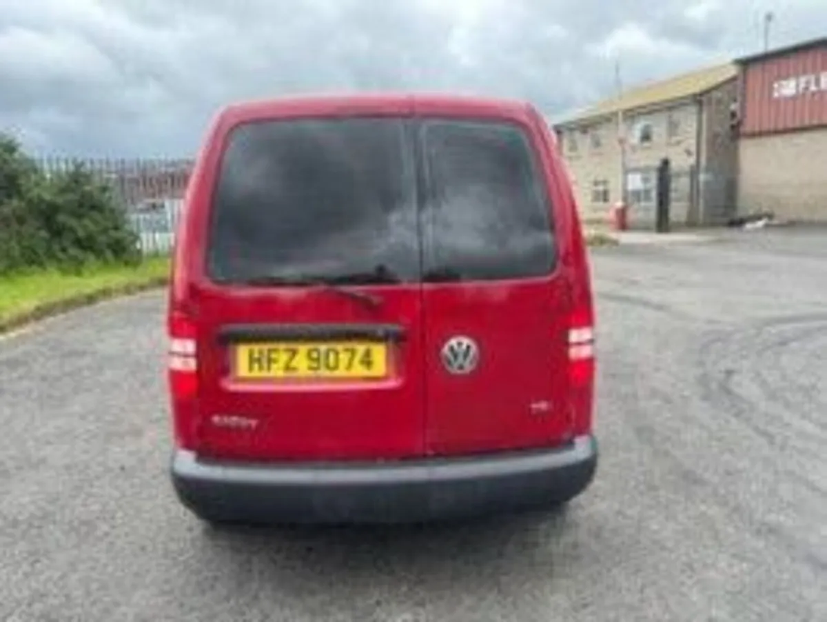 Volkswagen Caddy 2011 - Image 3