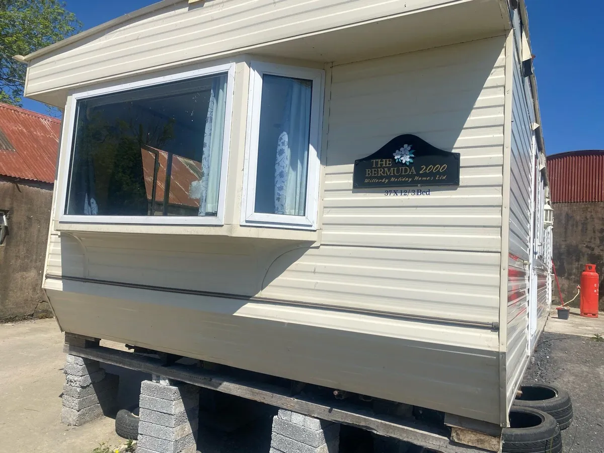 Willerby Bermuda 2000 - Image 1