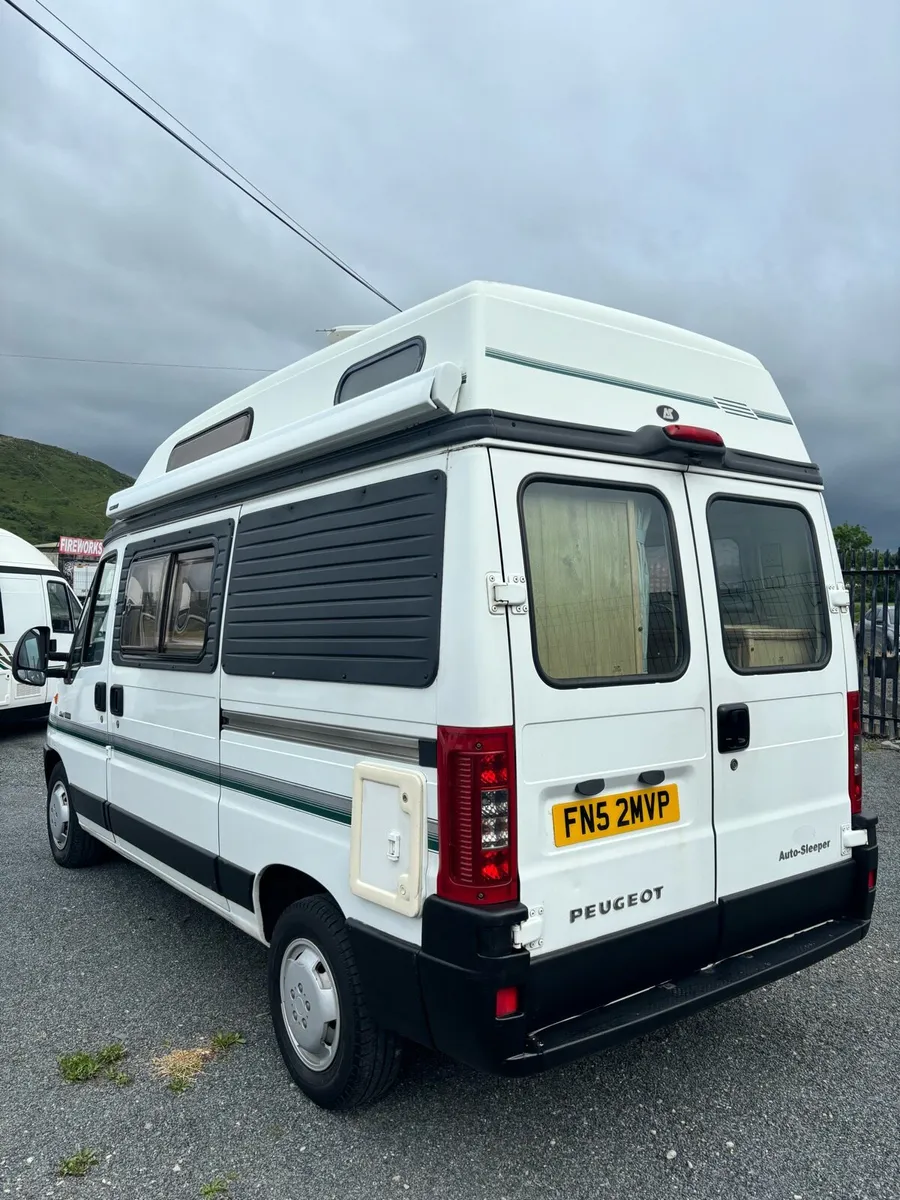 Peugeot Boxer 2.8 TDI Auto Sleeper Symbol 3 BERTH - Image 4