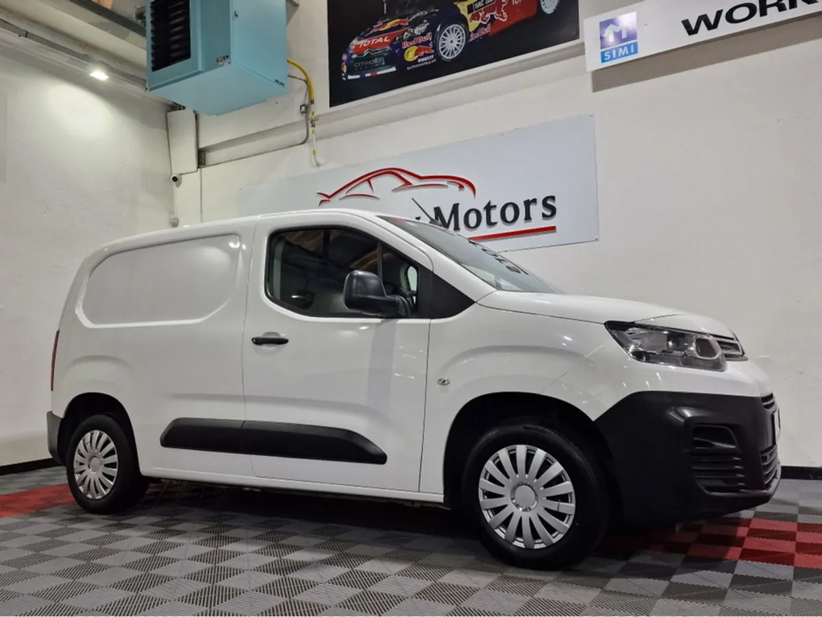 Citroen Berlingo 1.5 Bluehdi LX (3 Seater) 75bhp - Image 1