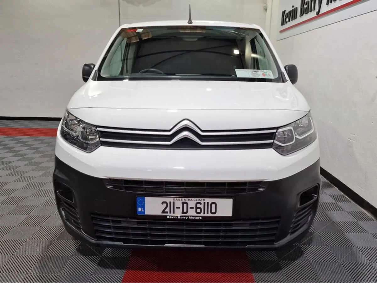 Citroen Berlingo 1.5 Bluehdi LX (3 Seater) 75bhp - Image 2