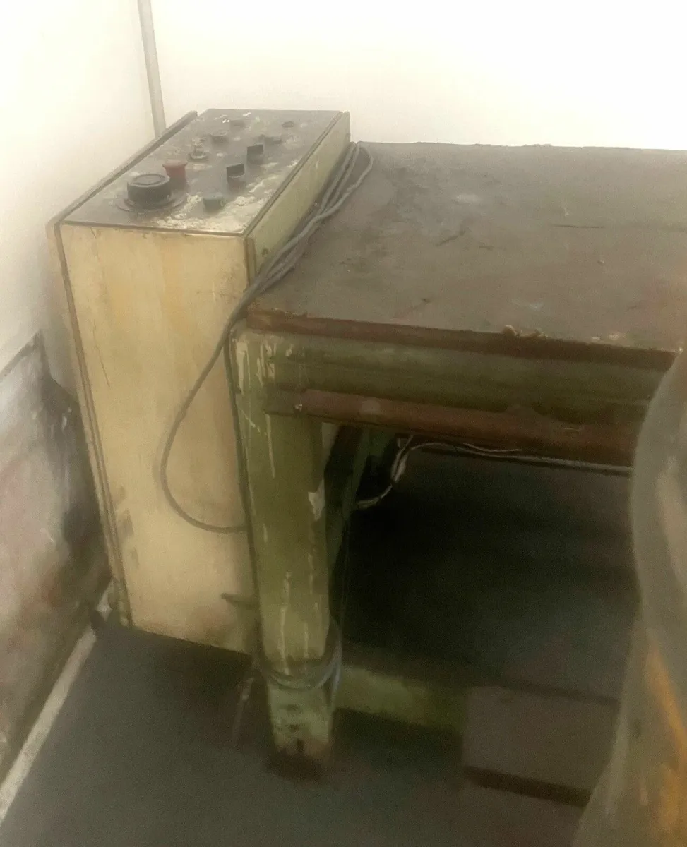 Hot Wire Foam Cutting Table - Image 2