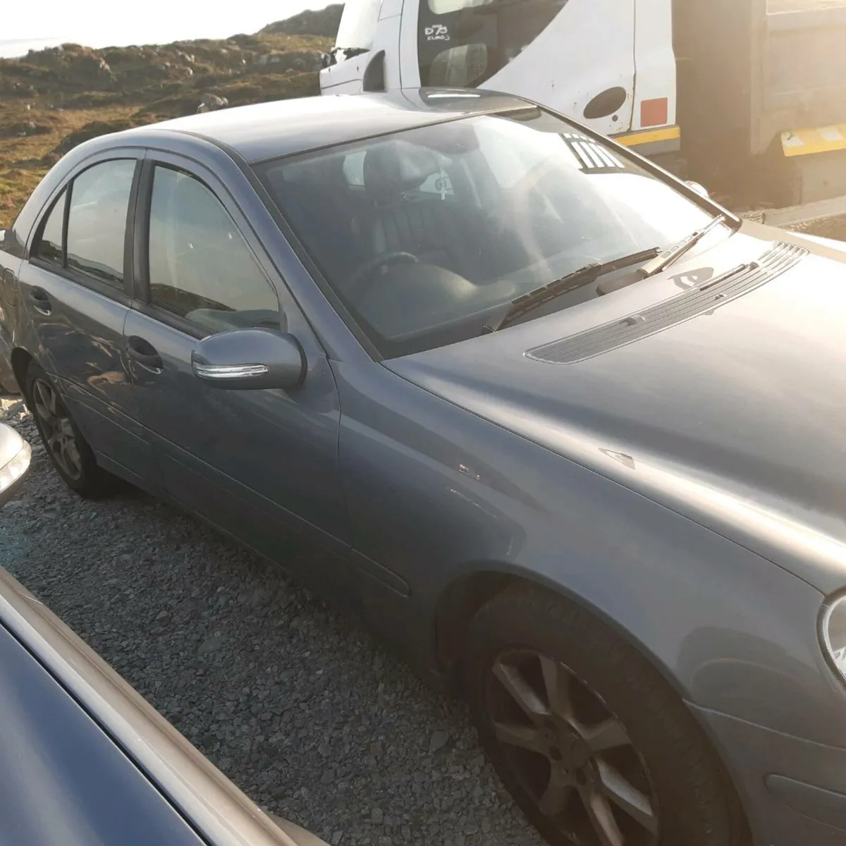 Car - Image 3