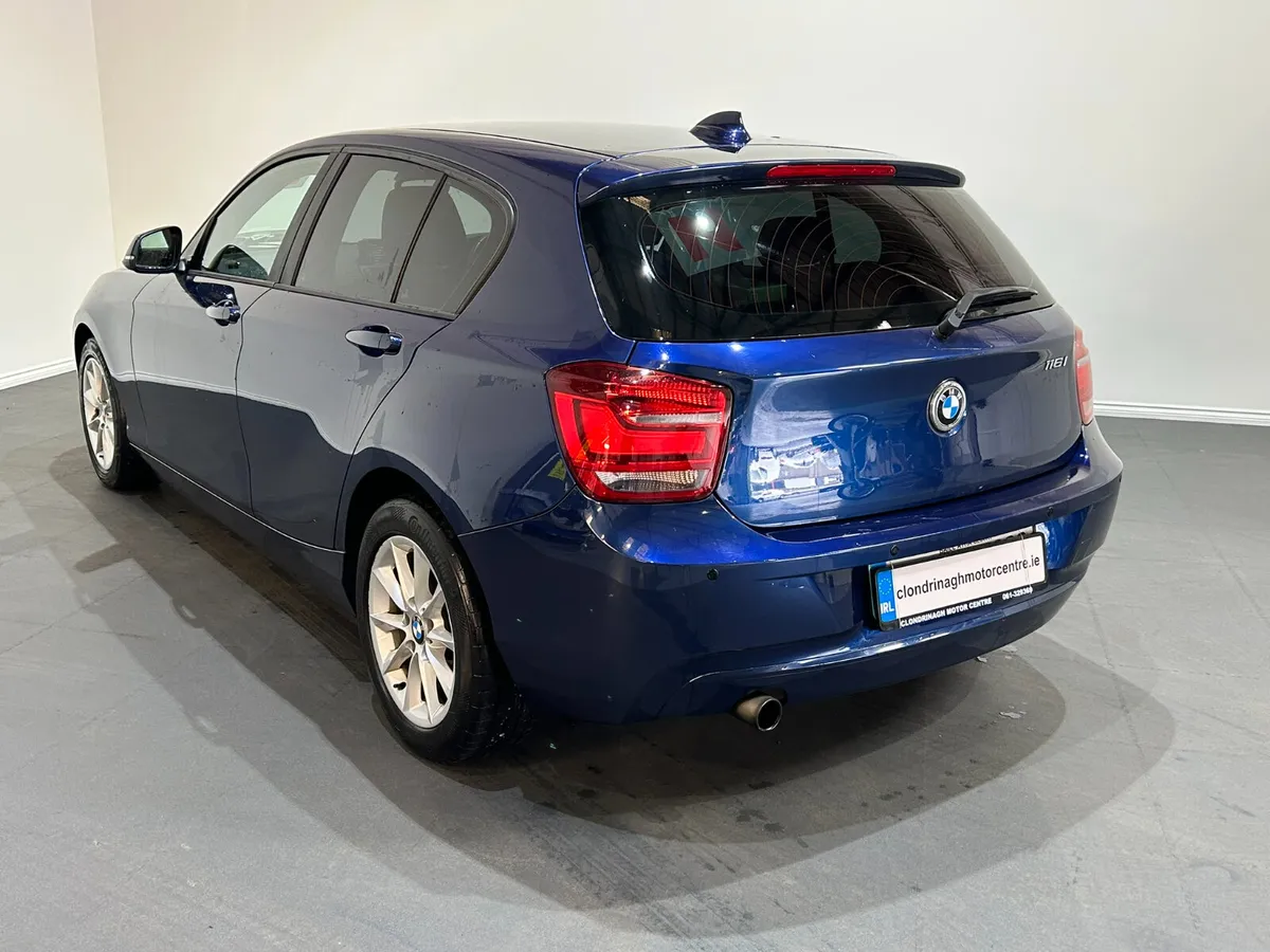 BMW 116i ES - Auto - Image 4