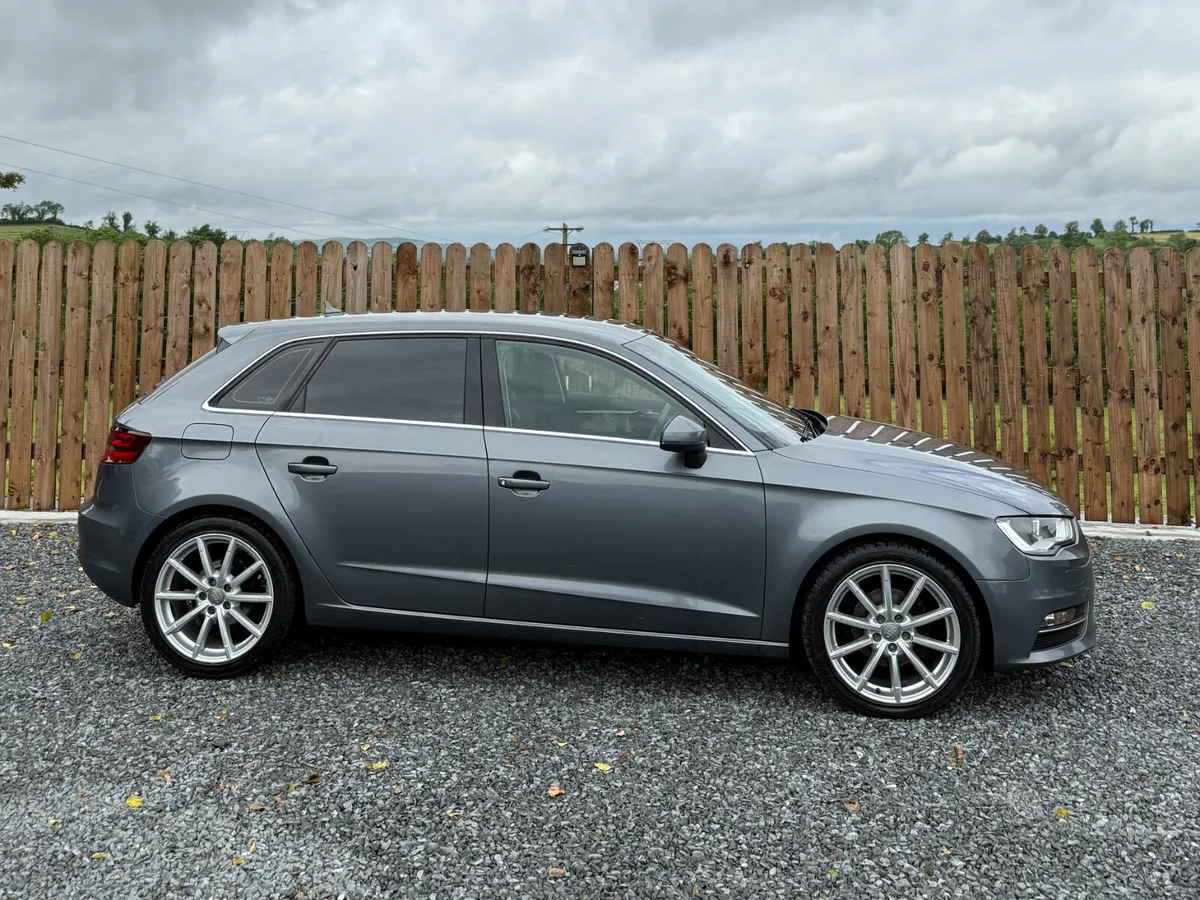 AUDI A3 SPORT 2015 - Image 4