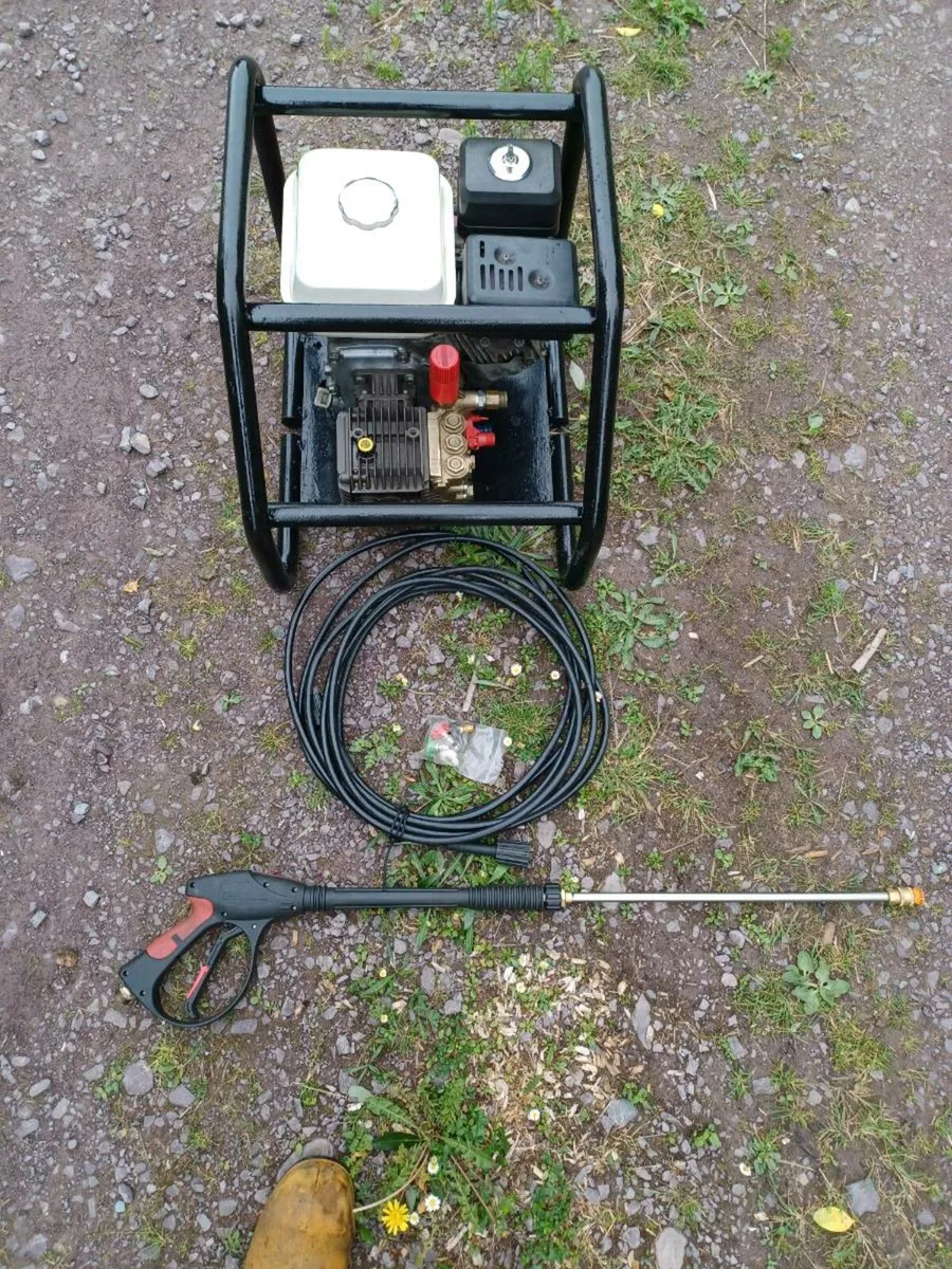 Pressure washer - Image 1