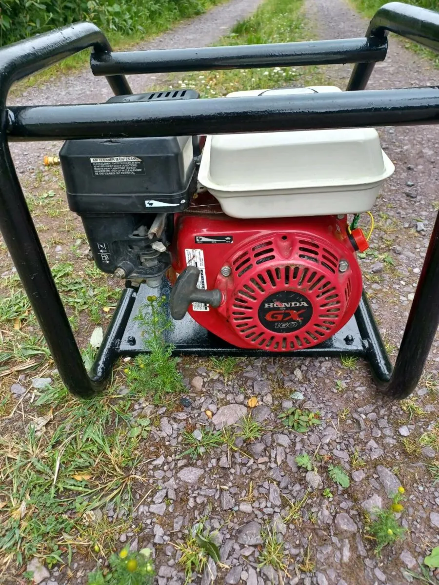 Pressure washer - Image 2