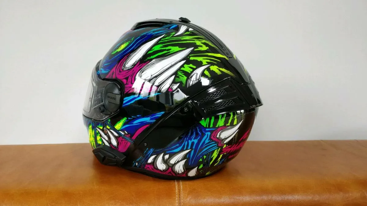 Shark Spartan RS Motorbike Helmet - As New - Image 2