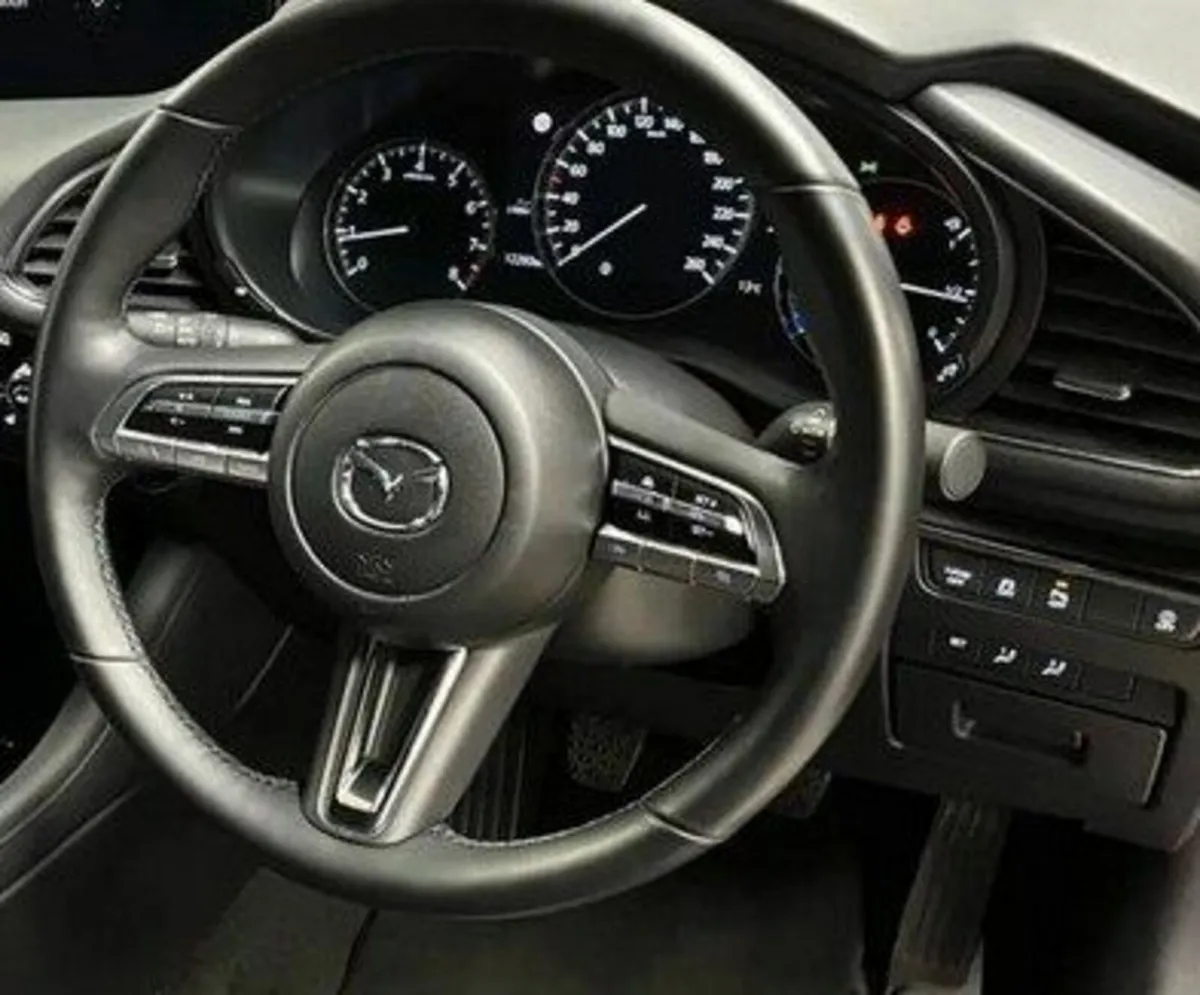 Mazda3 2020 waranty till March 2026 - Image 3