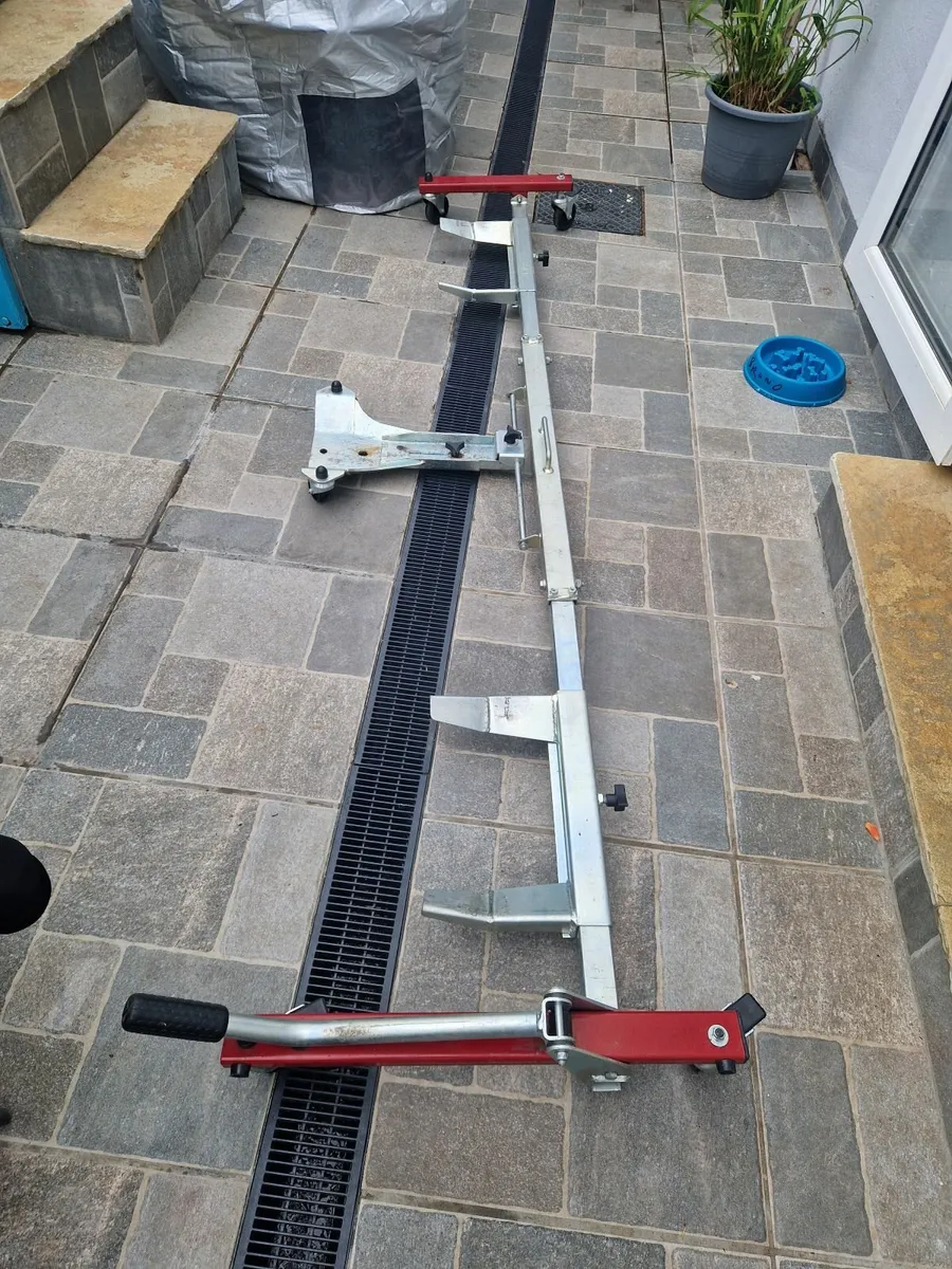 Motorcycle mover dolly U-Turn - Image 1