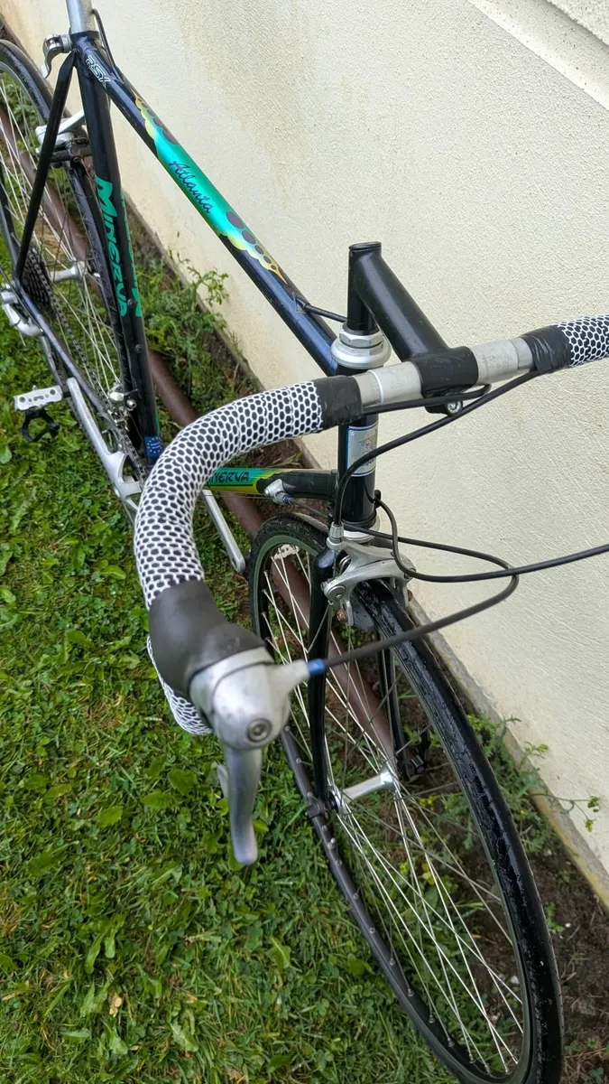 Classic Vintage Road Bike - Image 3