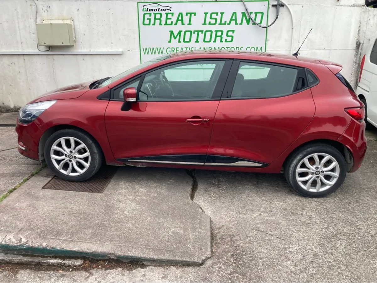 Renault Clio IV Dynamique NAV TCE 90 M 4DR - Image 3