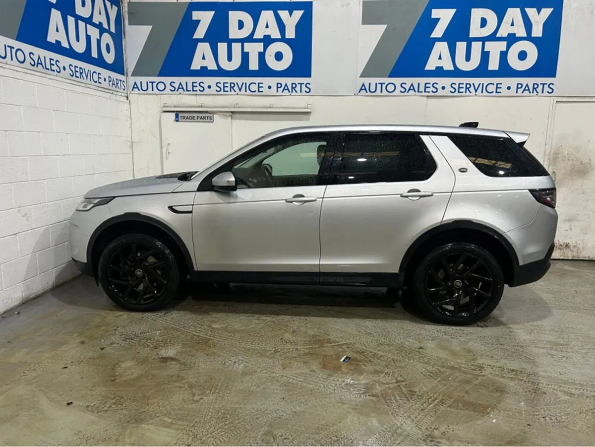 Land Rover Discovery Sport 7 Seater Auto 2.0 D4E - Image 4