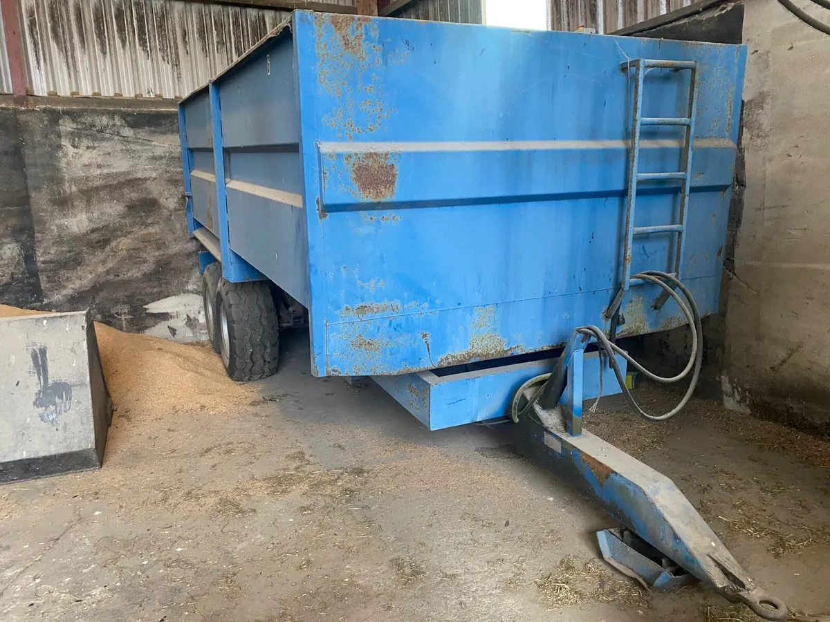 Grain trailer - Image 2