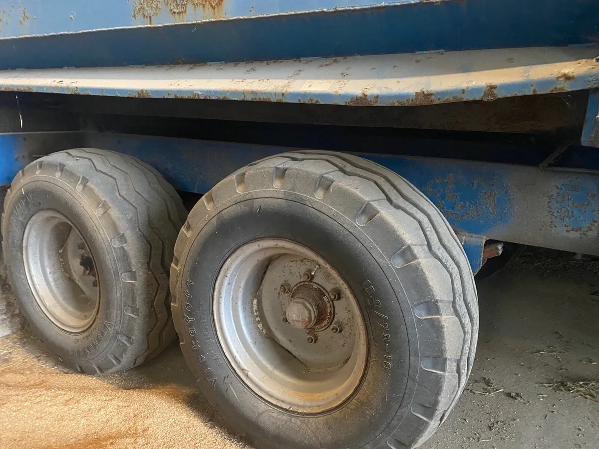 Grain trailer - Image 3