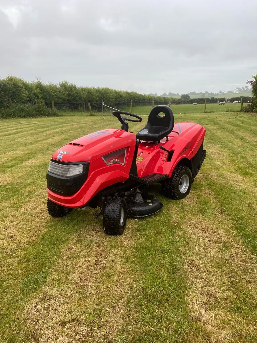 Castel ride on lawnmower - Image 1